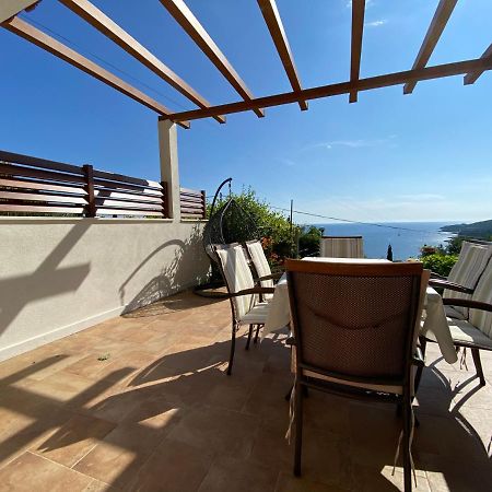 Villa Pergola -Apartment Roko 米利尼 外观 照片