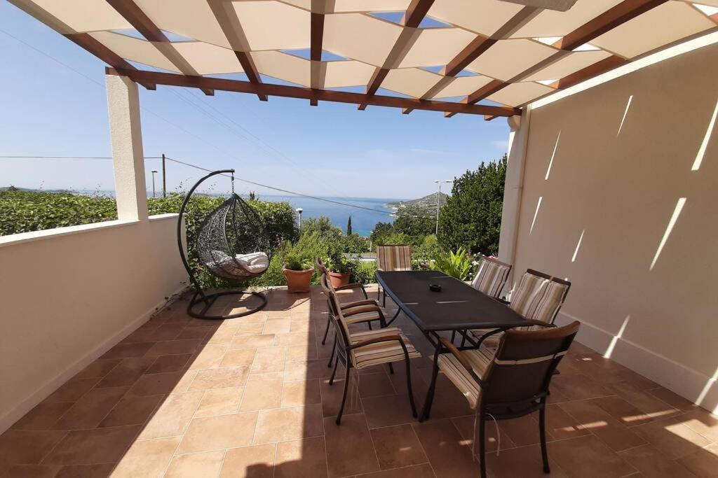 Villa Pergola -Apartment Roko 米利尼 外观 照片