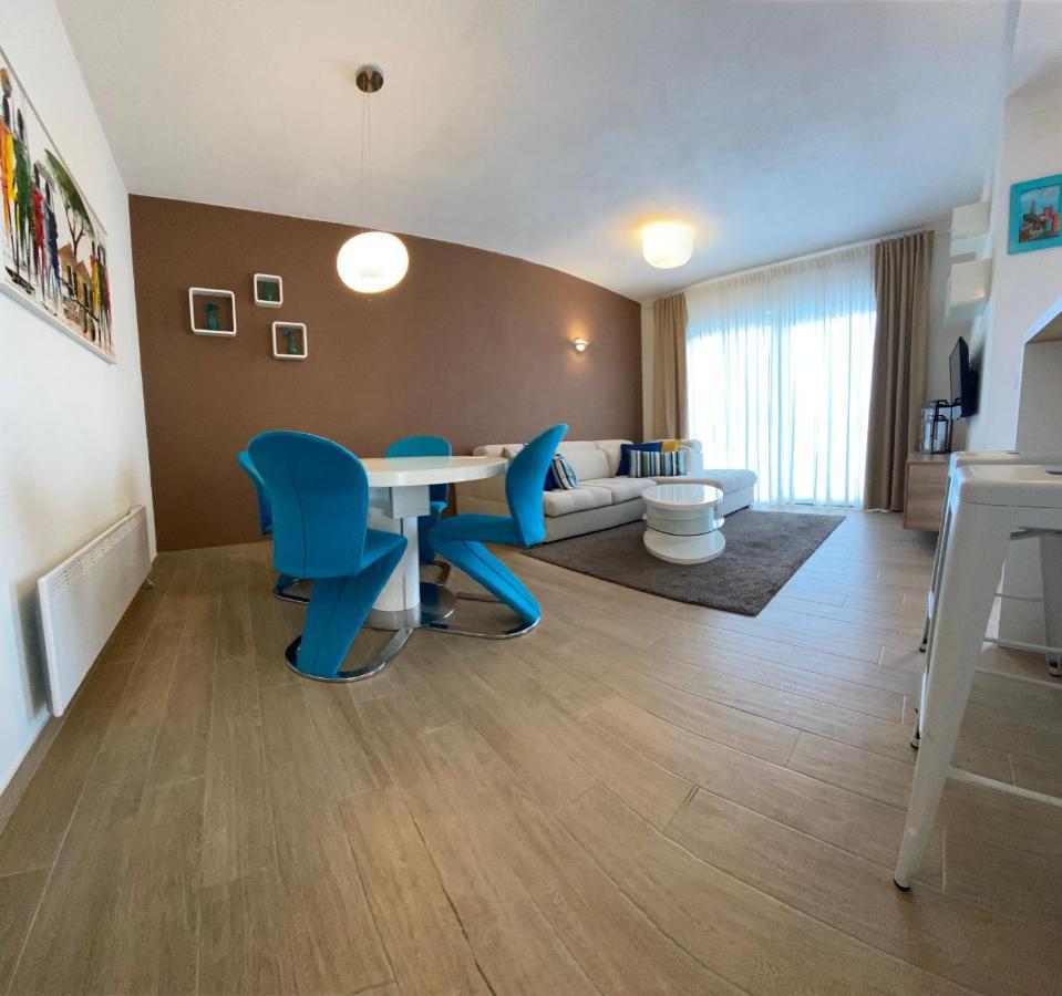 Villa Pergola -Apartment Roko 米利尼 外观 照片