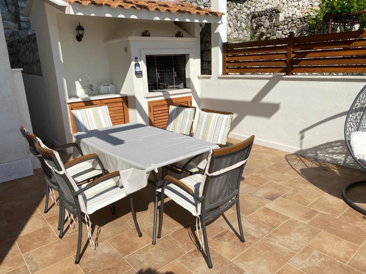 Villa Pergola -Apartment Roko 米利尼 外观 照片