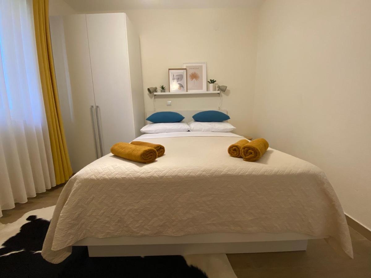 Villa Pergola -Apartment Roko 米利尼 外观 照片